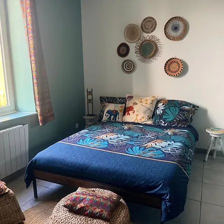 Boheme Avec Salle De Bain Privee Et Vue Jardin Campagne Bordelaise Villenave-de-Rions