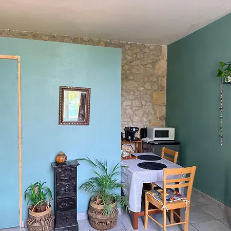 Boheme Avec Salle De Bain Privee Et Vue Jardin Campagne Bordelaise