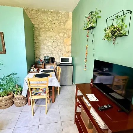 Boheme Avec Salle De Bain Privee Et Vue Jardin Campagne Bordelaise *