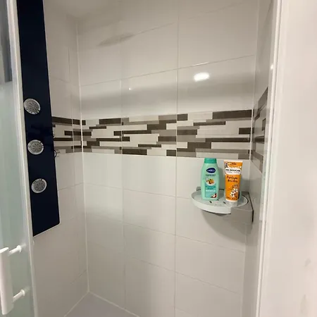 Boheme Avec Salle De Bain Privee Et Vue Jardin Campagne Bordelaise *